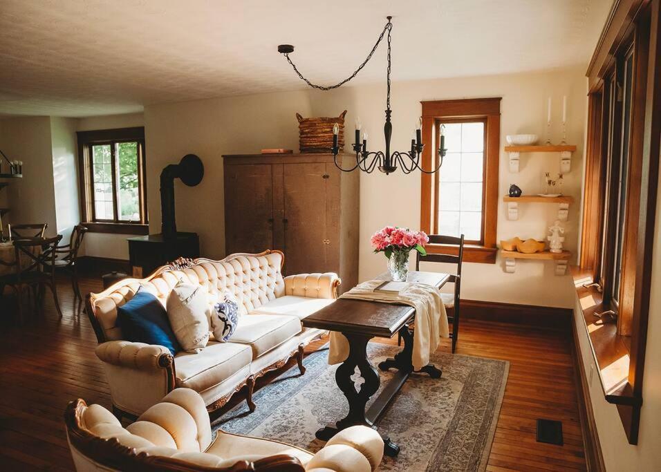 Holiday home Luxury With Hot Tub On Vineyard