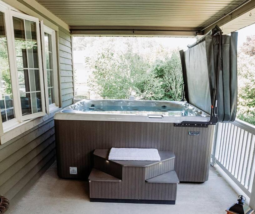 Luxury With Hot Tub On Vineyard